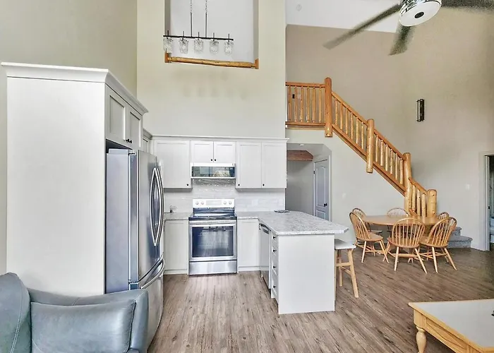 Riverside Way By Fernie Lodging Company
